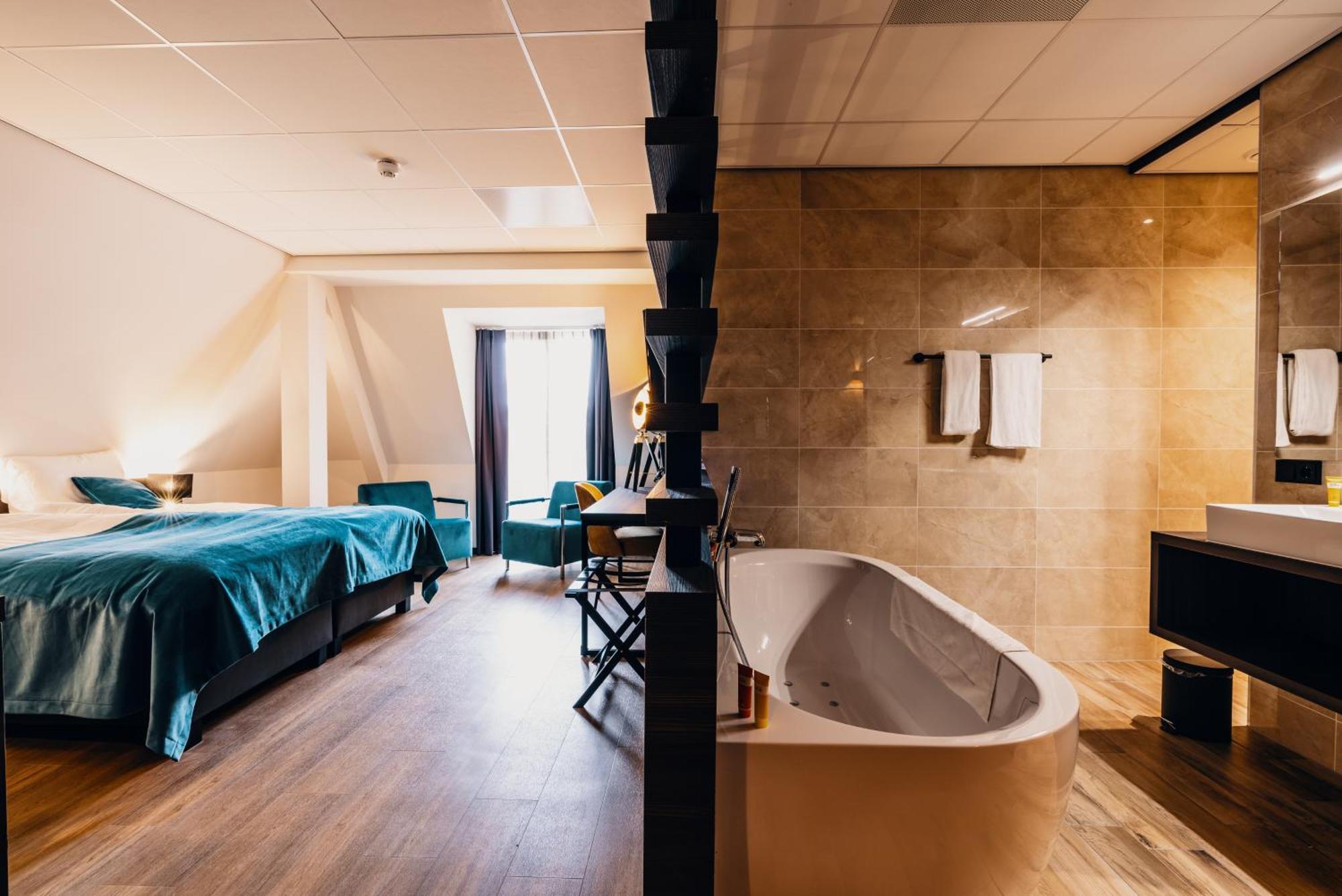 Hotel Hoogeveen Buitenkant foto